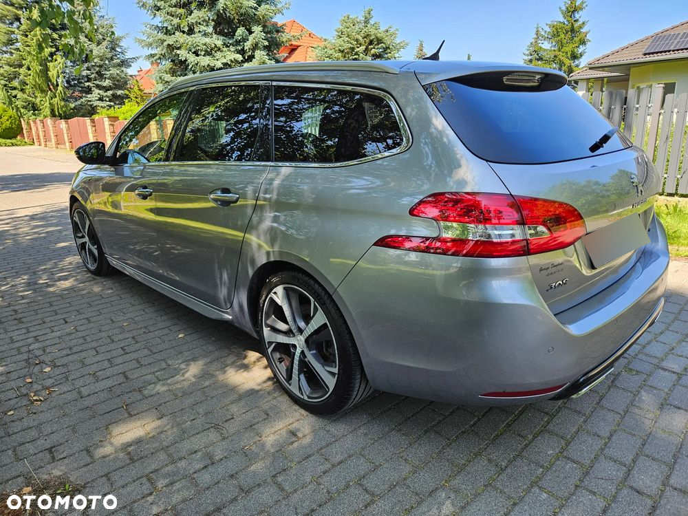Peugeot 308 1.6 e-THP GT S&S - 7