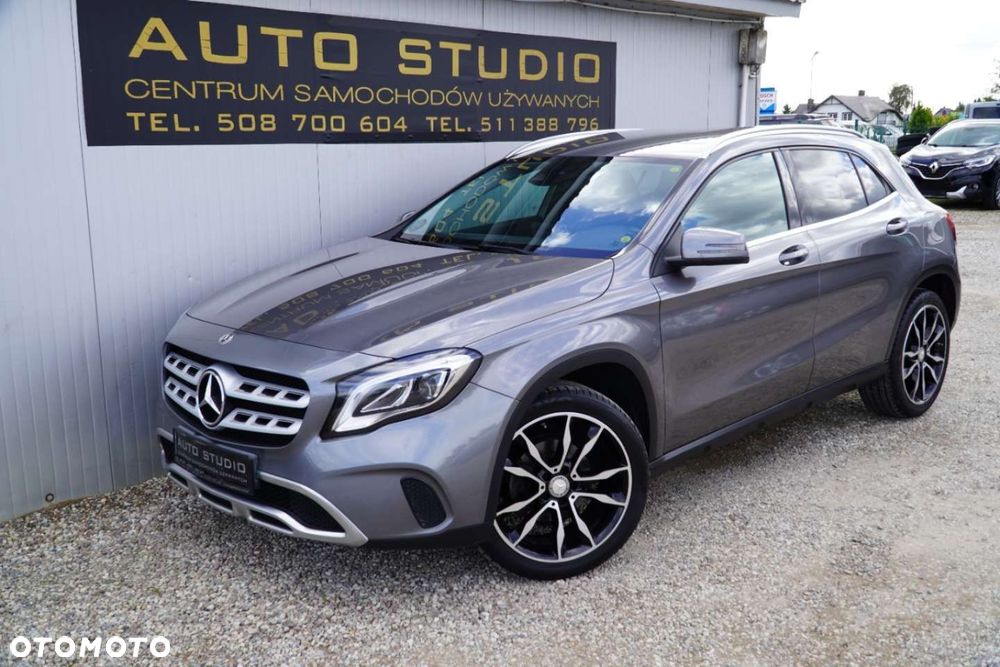 Mercedes-Benz GLA 200 7G-DCT Urban - 34