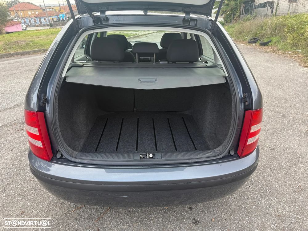 Skoda Fabia Break 1.2 Ambiente - 16