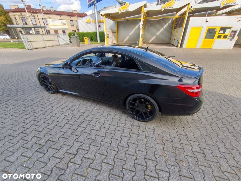 Mercedes-Benz Klasa E - 19