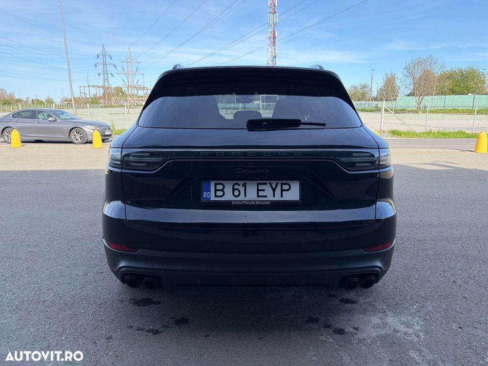 Porsche Cayenne E-Hybrid - 9