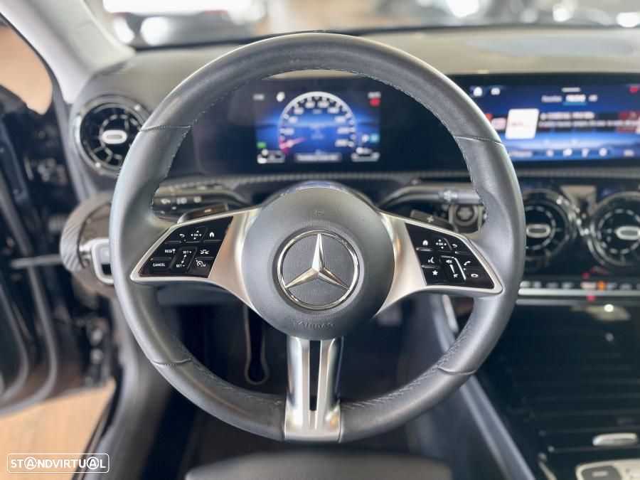 Mercedes-Benz A 250 e - 12