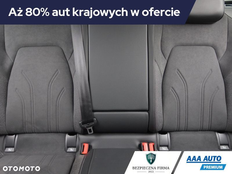 Volkswagen Golf Variant - 12