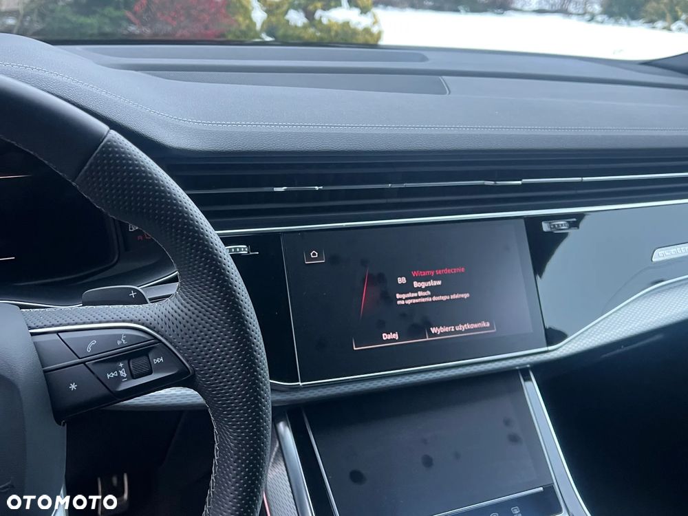 Audi SQ8 - 12