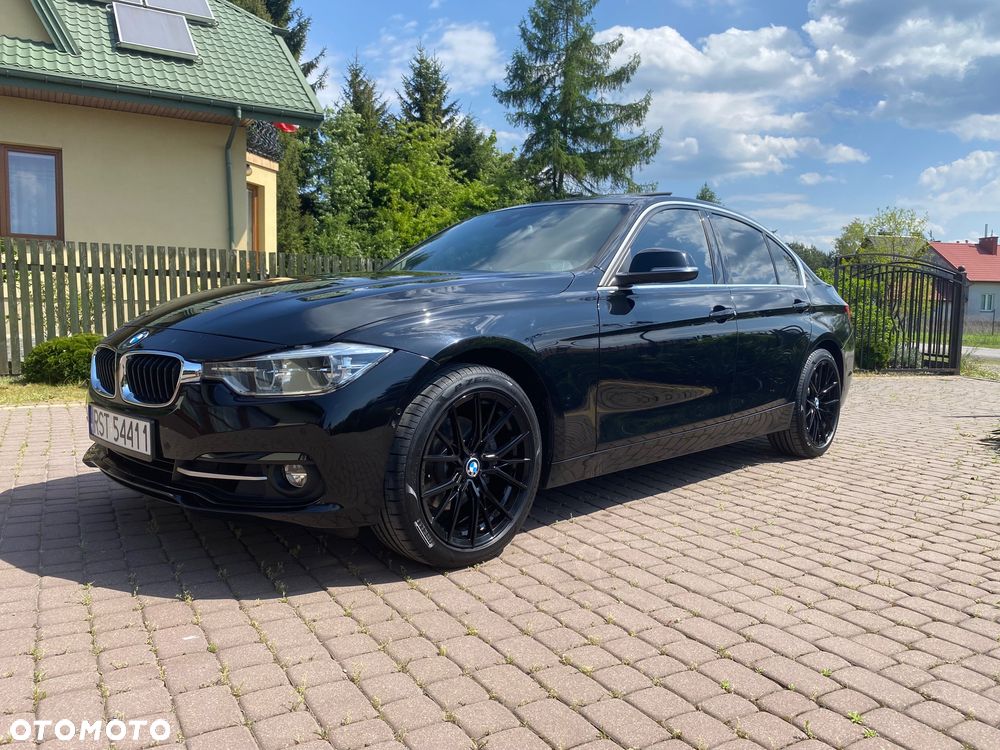 BMW Seria 3 330i xDrive Luxury Line - 11