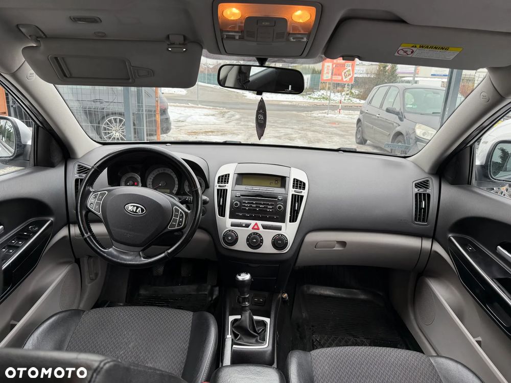 Kia Ceed 1.6 Crdi Comfort + - 30