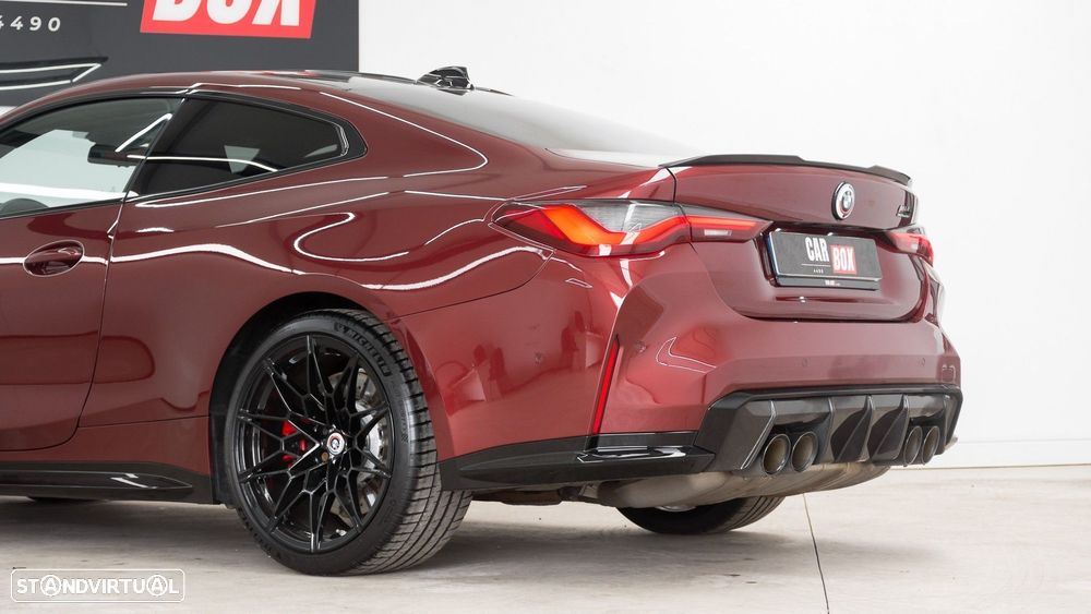 BMW M4 Competition Pack 50 anos M - 26