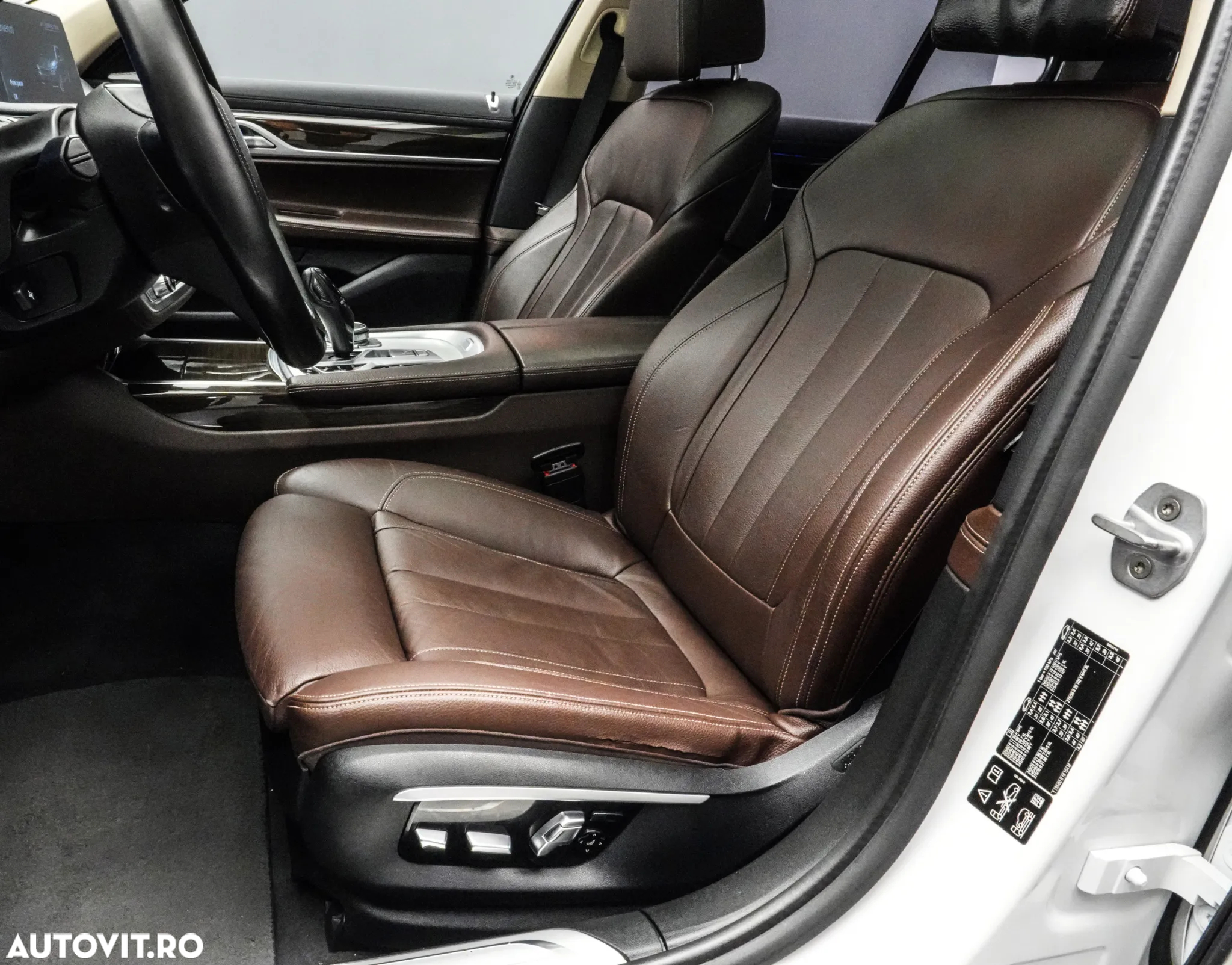 BMW Seria 7 730Ld xDrive - 14