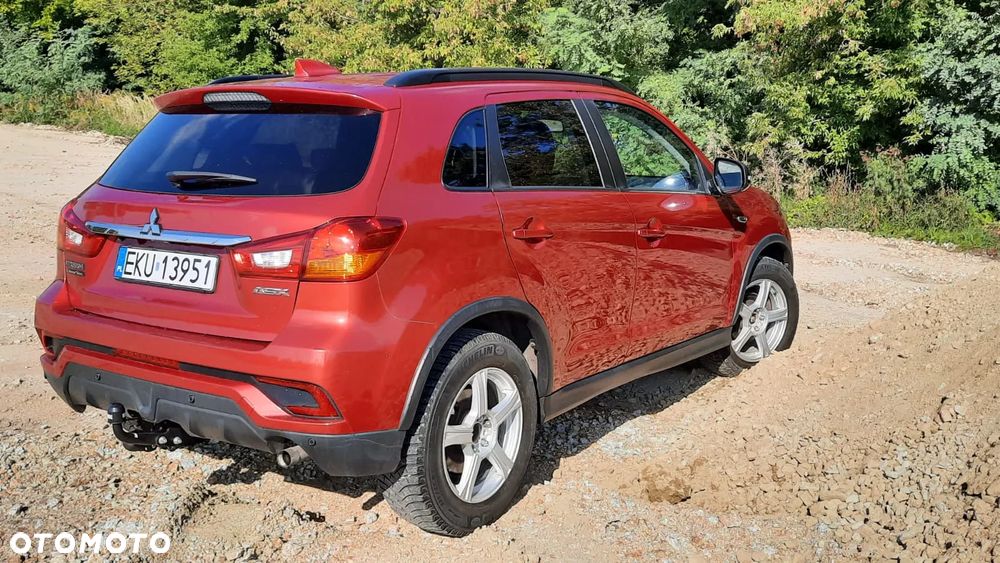Mitsubishi ASX - 10