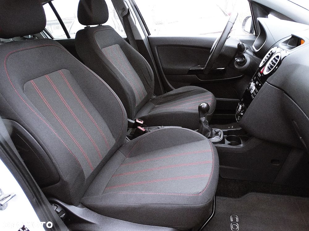 Opel Corsa 1.4 16V Color Edition - 28