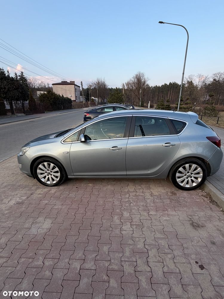 Opel Astra 1.7 CDTI - 8