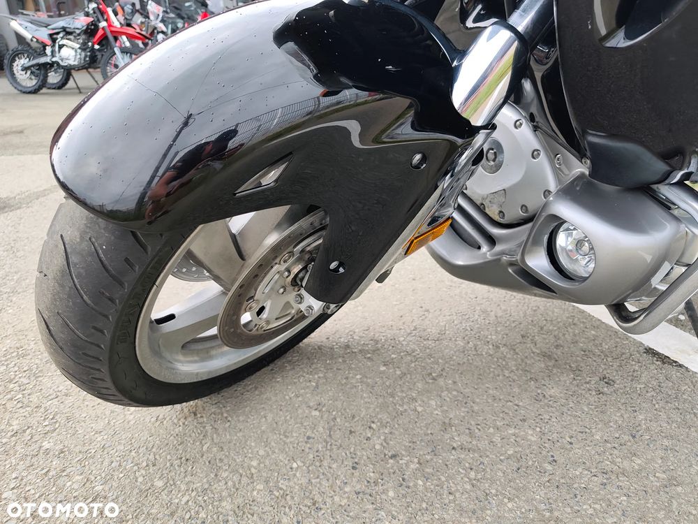 Honda GL - 40