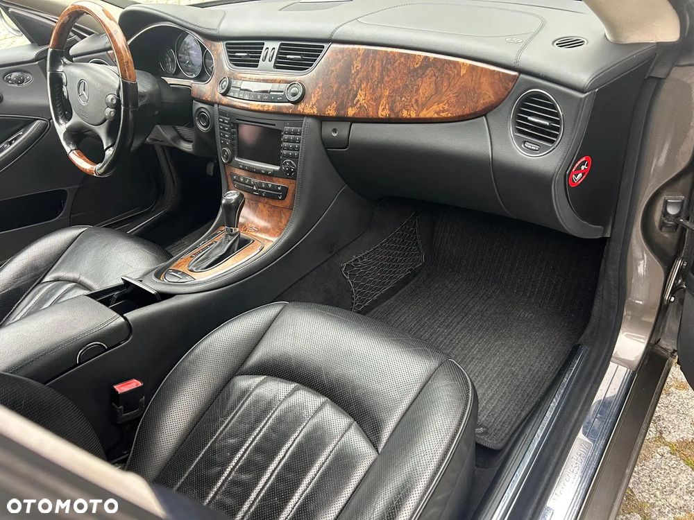 Mercedes-Benz CLS 500 - 20