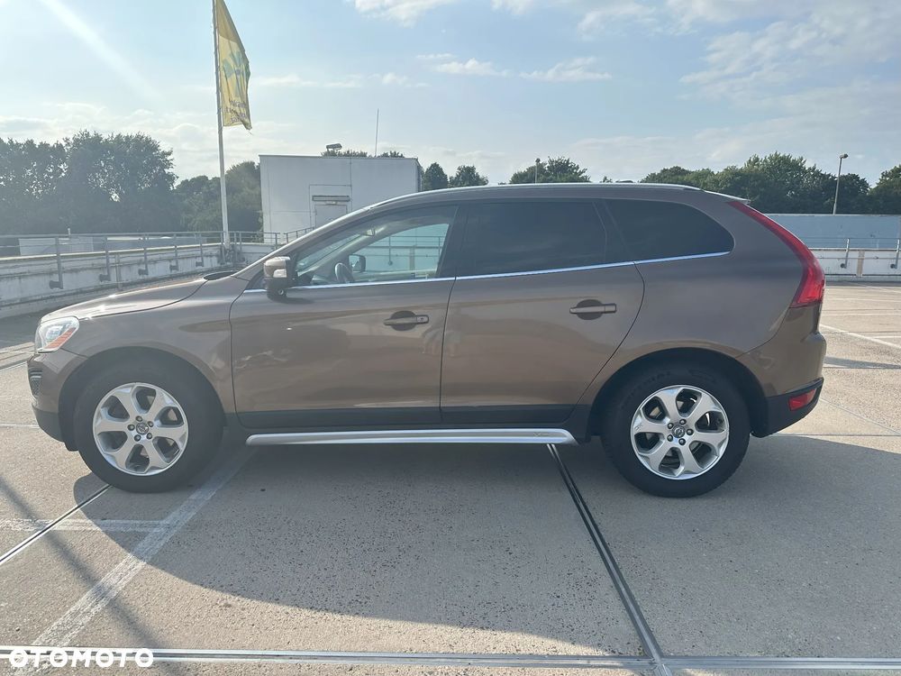 Volvo XC 60 D5 AWD Summum - 6