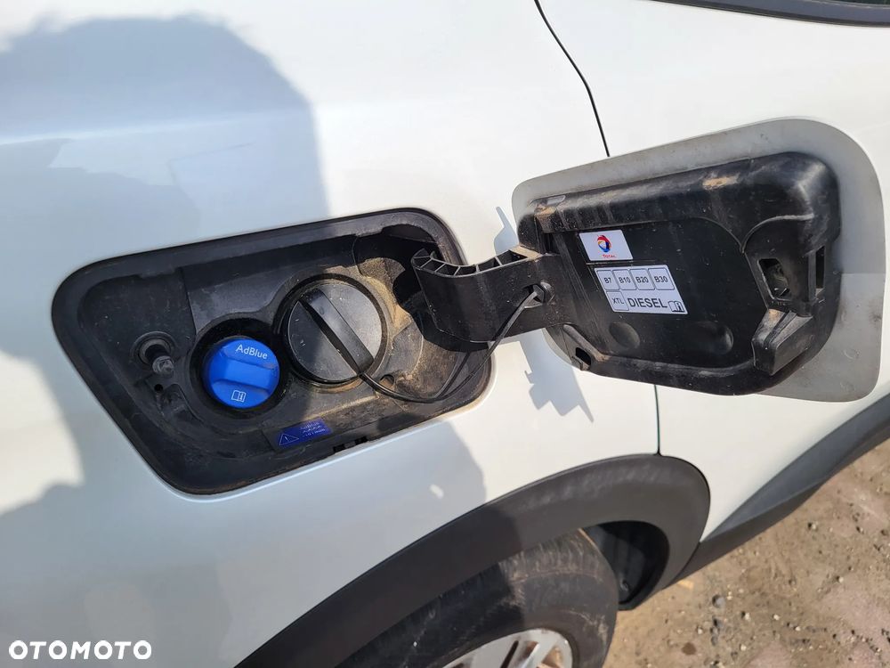 Peugeot 3008 BlueHDi 130 Stop & Start EAT8 Allure - 6