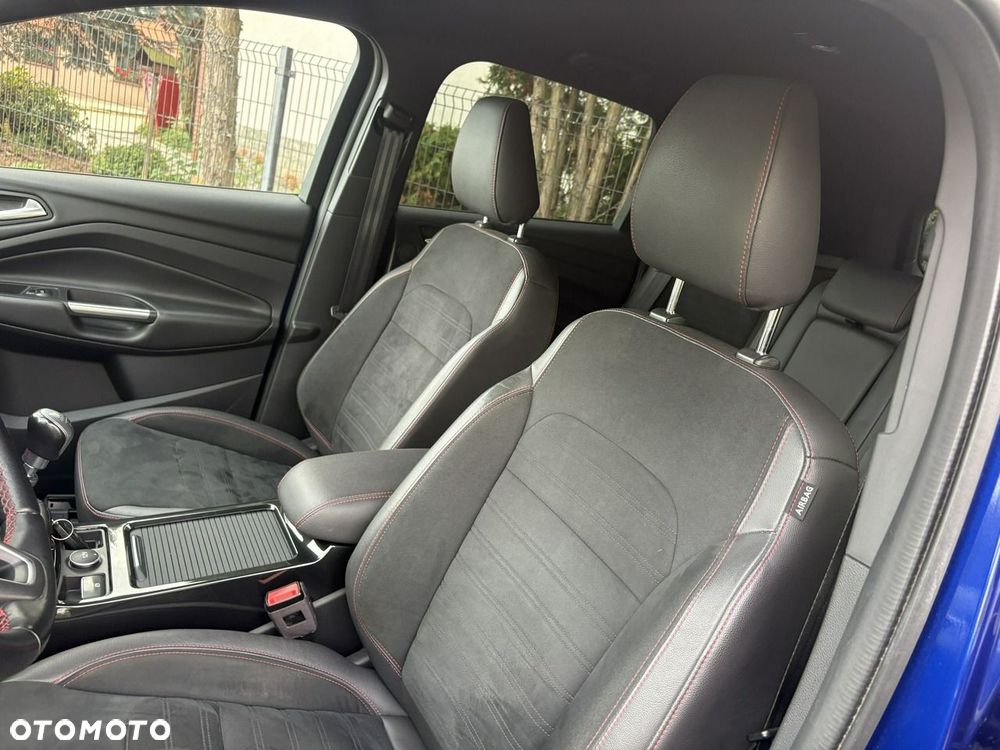 Ford Kuga - 29