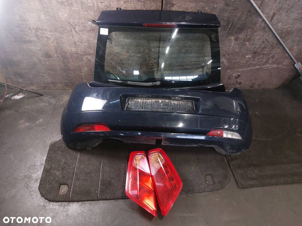 KLAPA BAGAŻNIKA ZDERZAK LAMPY GRANDE PUNTO I 475 - 12