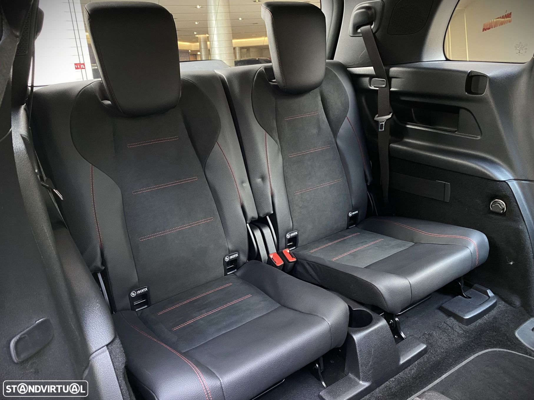 Mercedes-Benz GLB 180 d AMG Line - 13