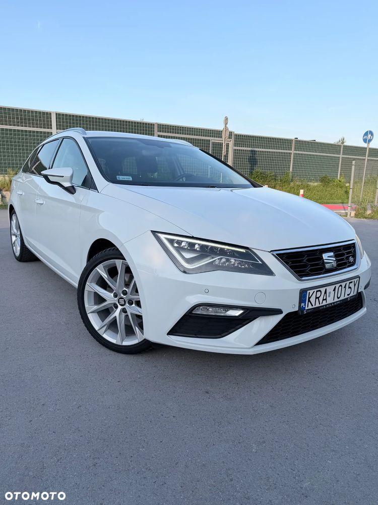 Seat Leon 1.8 TSI FR Black S&S DSG - 1