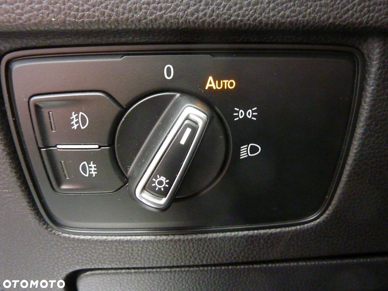Volkswagen Passat - 34