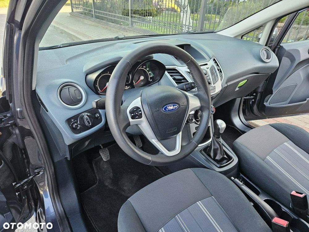 Ford Fiesta - 8