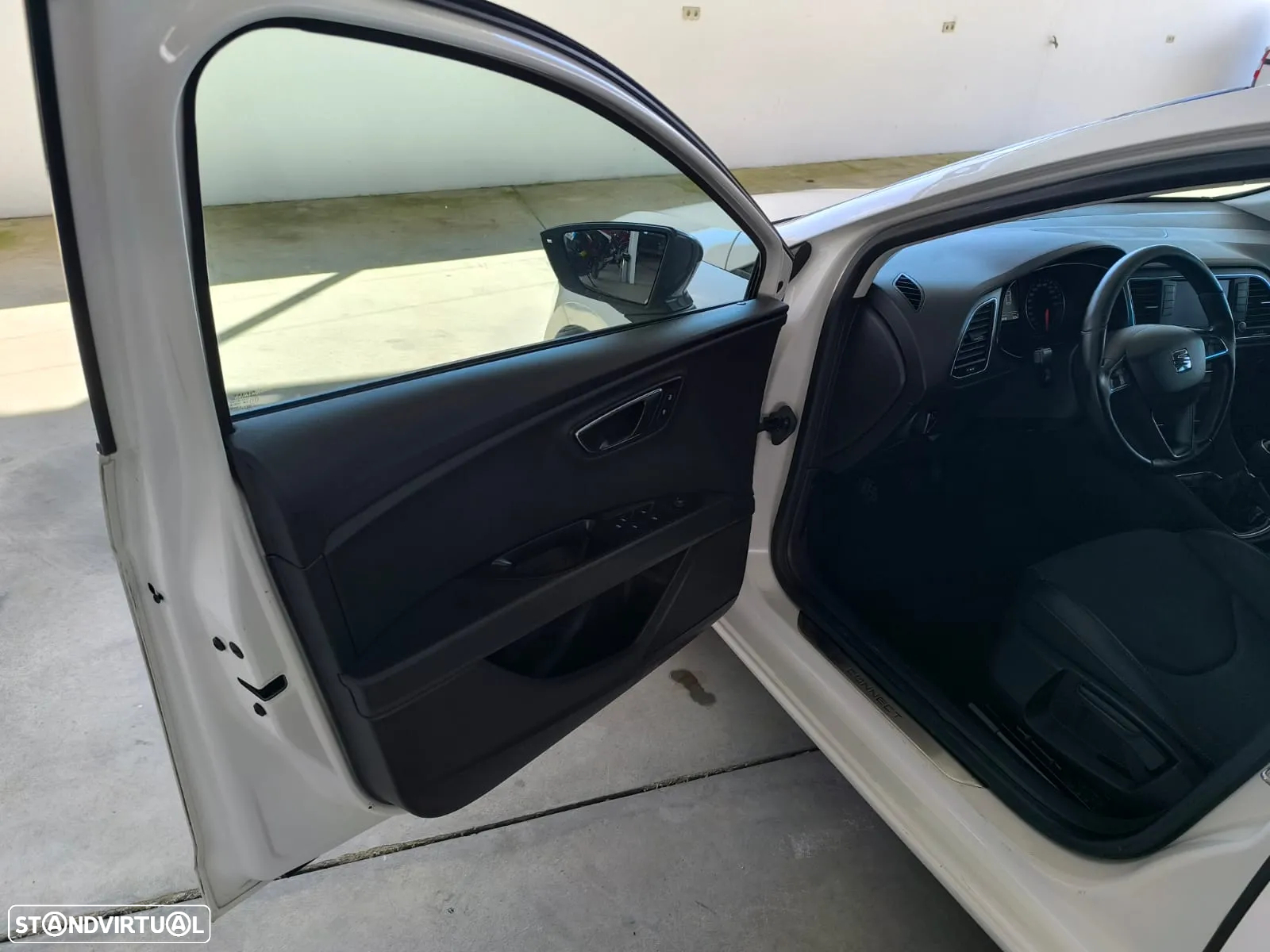 SEAT Leon 1.6 TDI S&S CONNECT - 19