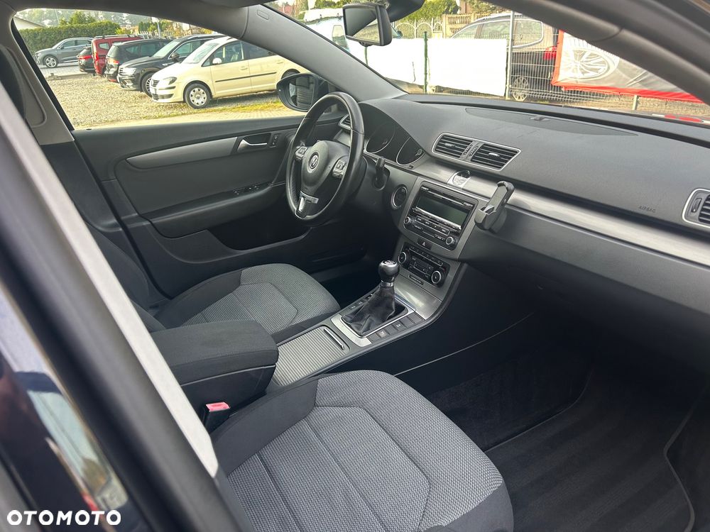 Volkswagen Passat Variant - 11