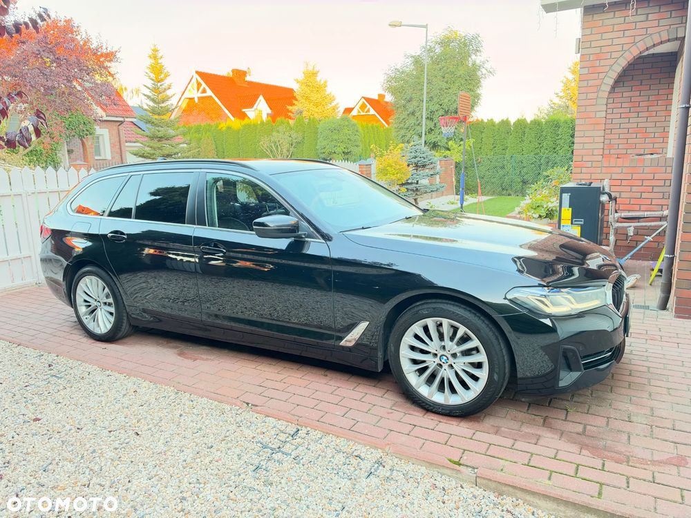 BMW Seria 5 520d MHEV Sport Line sport - 9