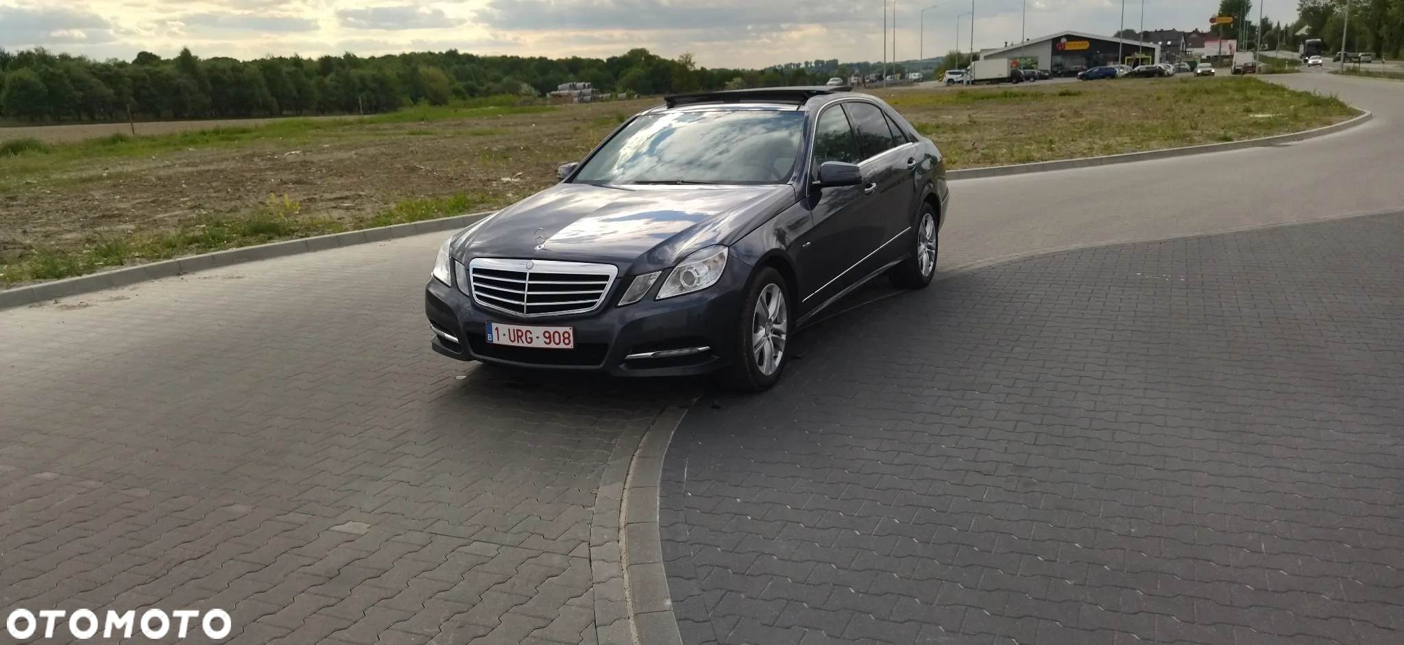 Mercedes-Benz Klasa E 200 CDI BlueEff Avantgarde - 15