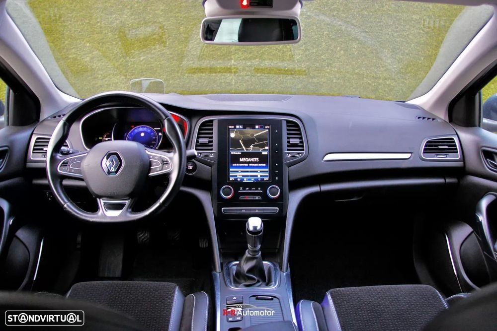 Renault Mégane 1.5 Blue dCi Intens - 13