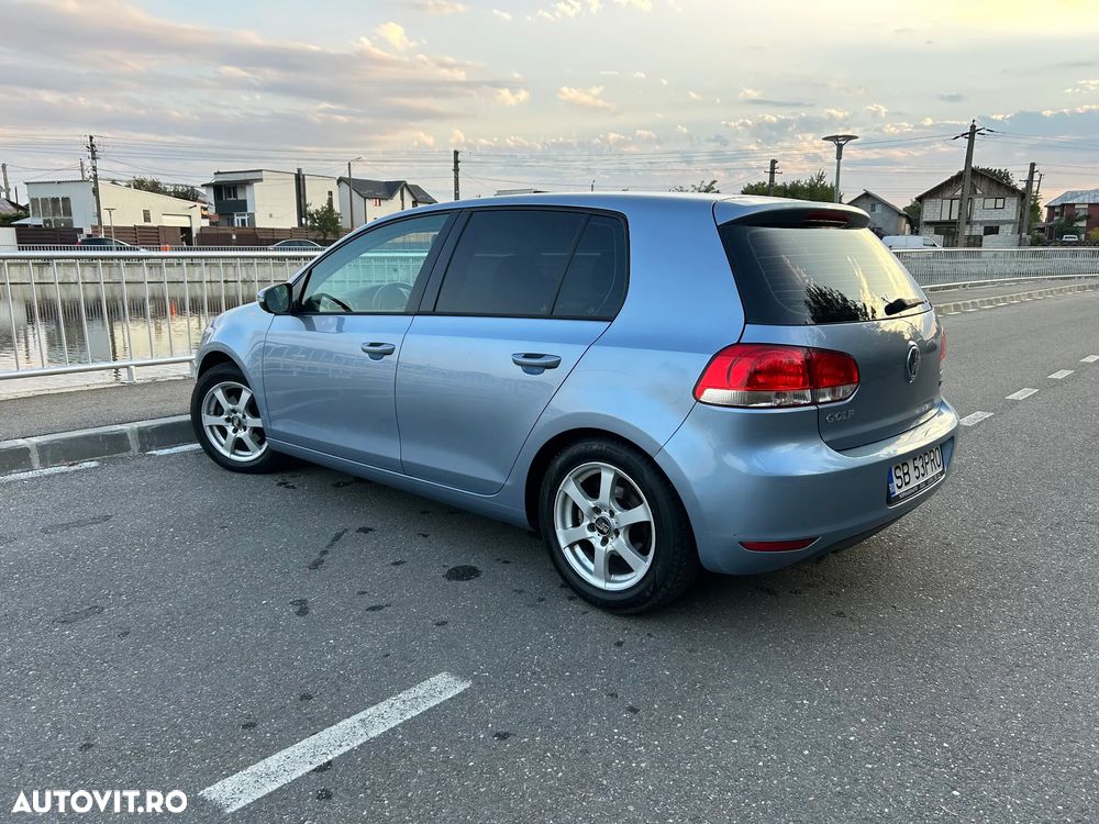 Volkswagen Golf 1.6 TDI DPF Comfortline - 3