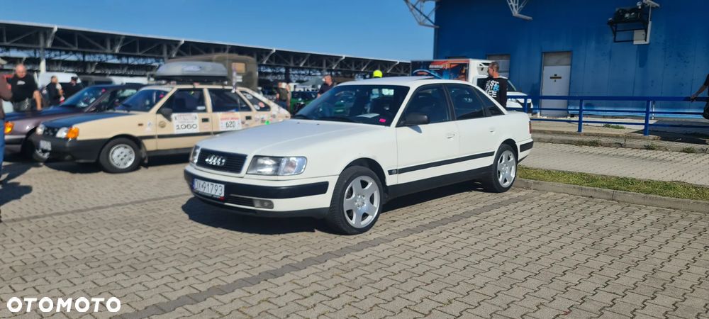 Audi 100