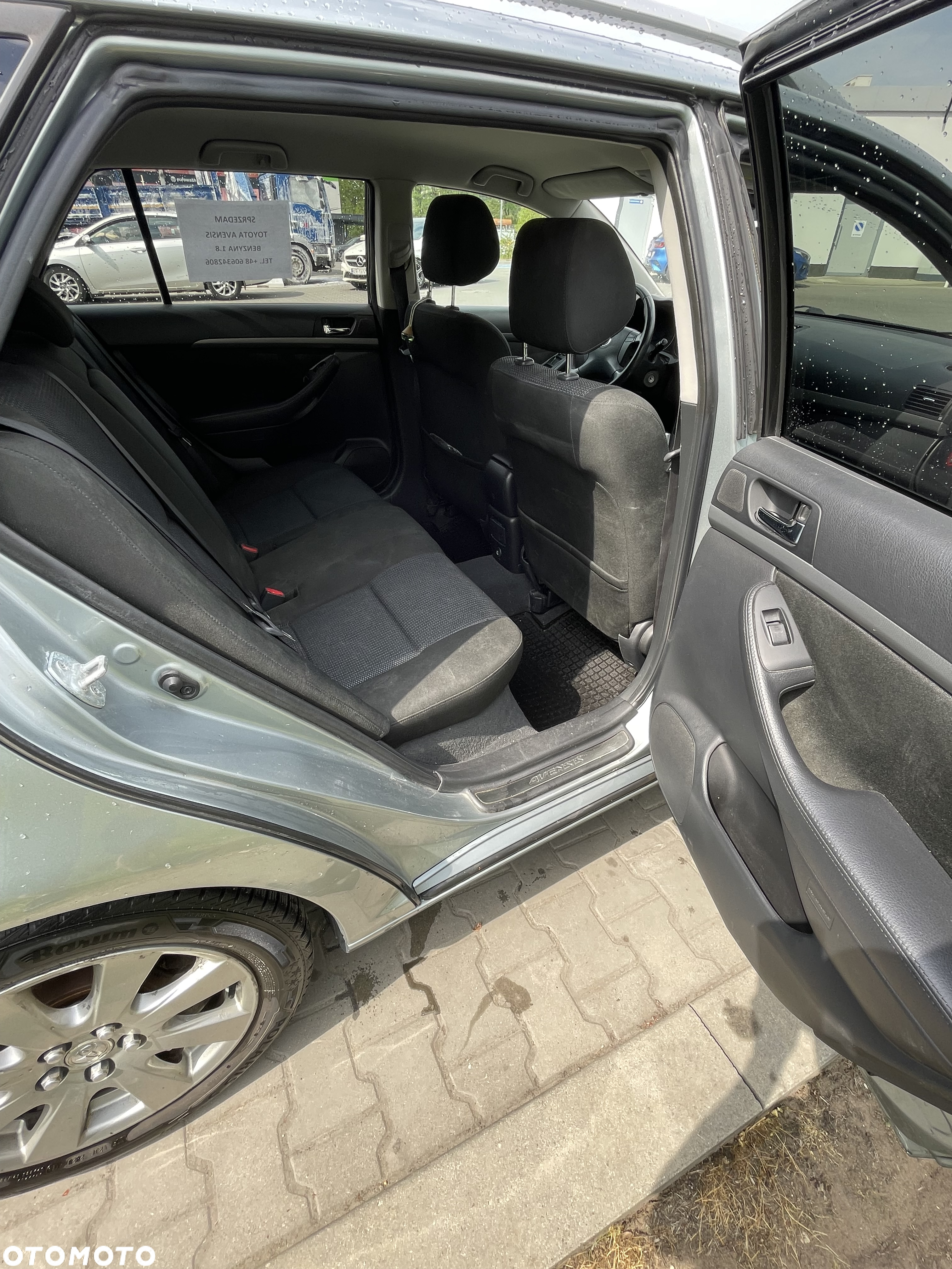 Toyota Avensis 1.8 VVT-i Sol - 12