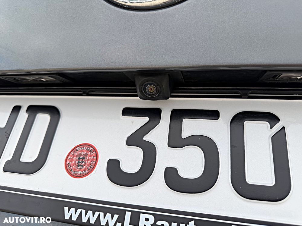 Volkswagen Caravelle - 38