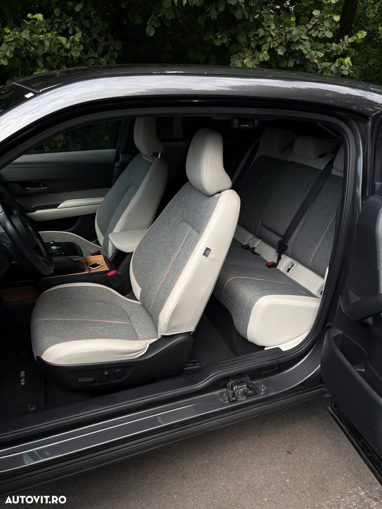 Mazda MX-30 e-SKYACTIV EXCLUSIVE-LINE - 11