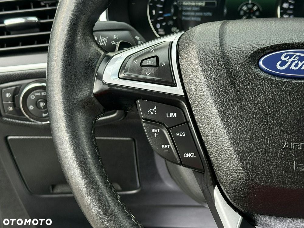 Ford S-Max 2.0 EcoBlue Titanium - 20