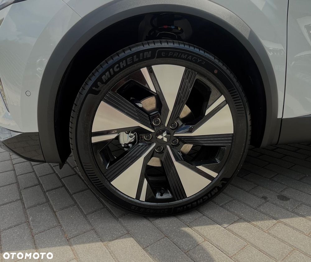Mitsubishi Grandis 1.8 Hybrid Intense Style Cold - 8