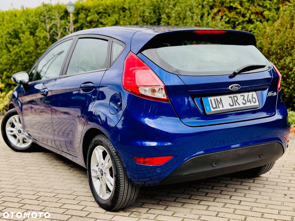 Ford Fiesta 1.5 TDCi TITANIUM - 4