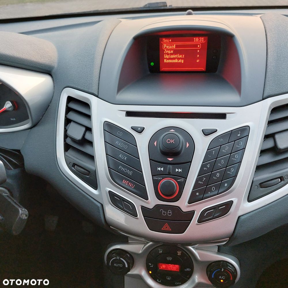 Ford Fiesta 1.25 Titanium EU5 - 14