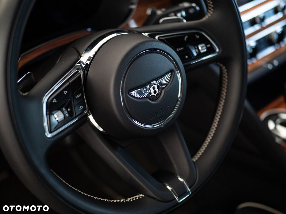 Bentley Bentayga - 25