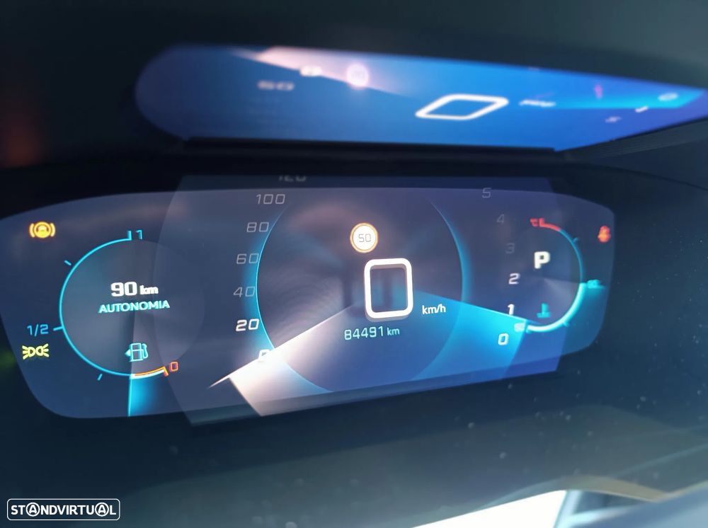 Peugeot 2008 1.2 PureTech Allure Pack EAT8 - 18