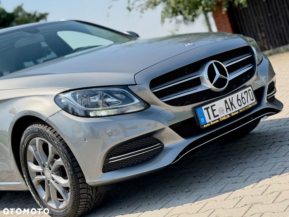 Mercedes-Benz Klasa C 200 Avantgarde - 28