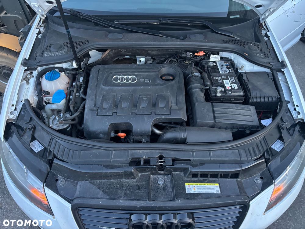 Audi A3 Sportback 2.0 TDI DPF quattro S line Sportpaket plus - 8