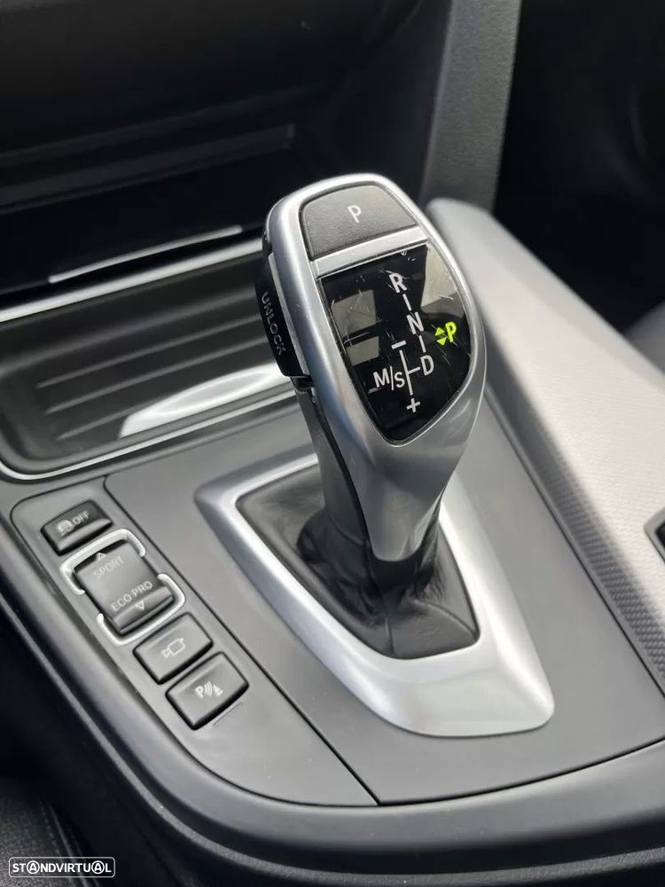 BMW 335 d Touring xDrive Pack M - 50