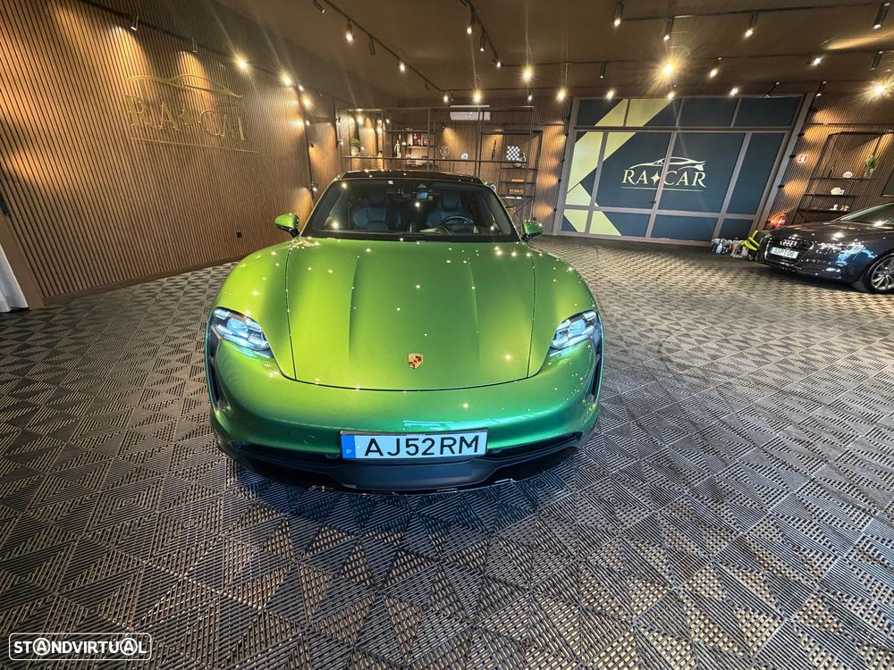 Porsche Taycan Cross Turismo 4S - 9