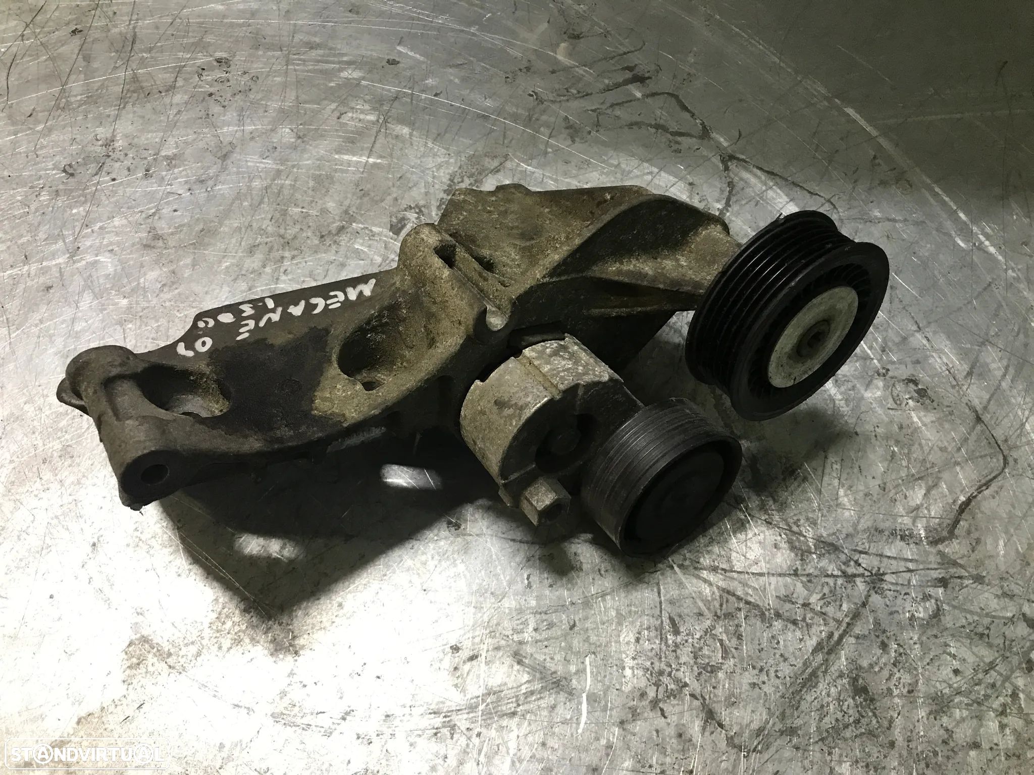 APOIO / SUPORTE DO ALTERNADOR RENAULT MEGANE III / CLIO / KANGOO 1.5DCI 8200663057 - 1
