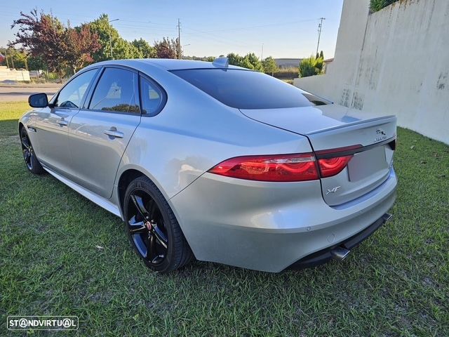 Jaguar XF 2.0 D R-Sport AWD - 4