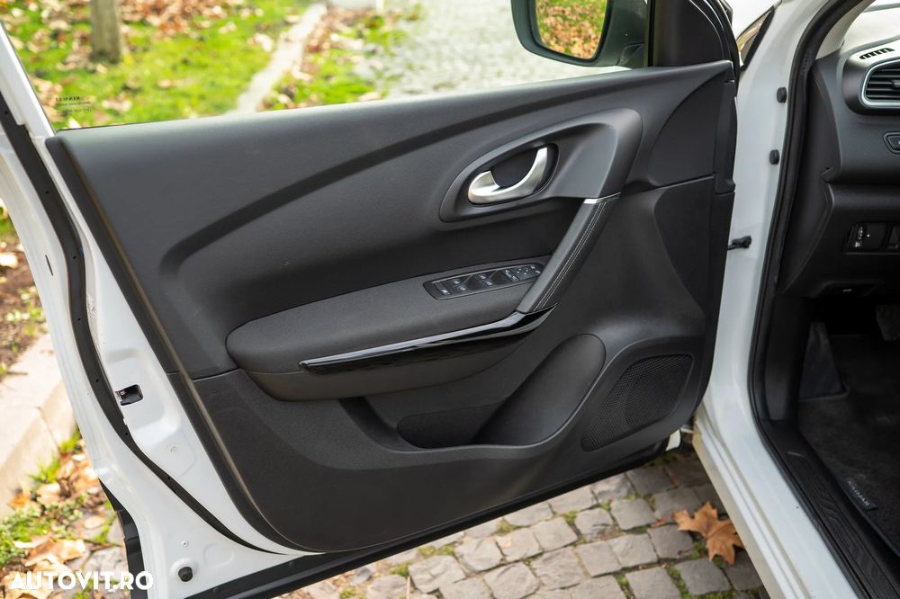 Renault Kadjar BLUE dCi 115 BUSINESS EDITION - 24