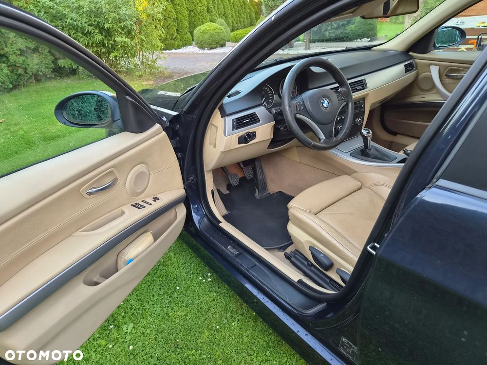 BMW E90 320D 2007 photo 5
