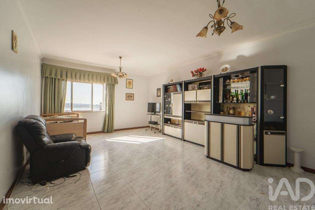 Apartamento T2 em Viana do Castelo (Santa Maria Maior e Monserrate) e - Grande imagem: 3/28